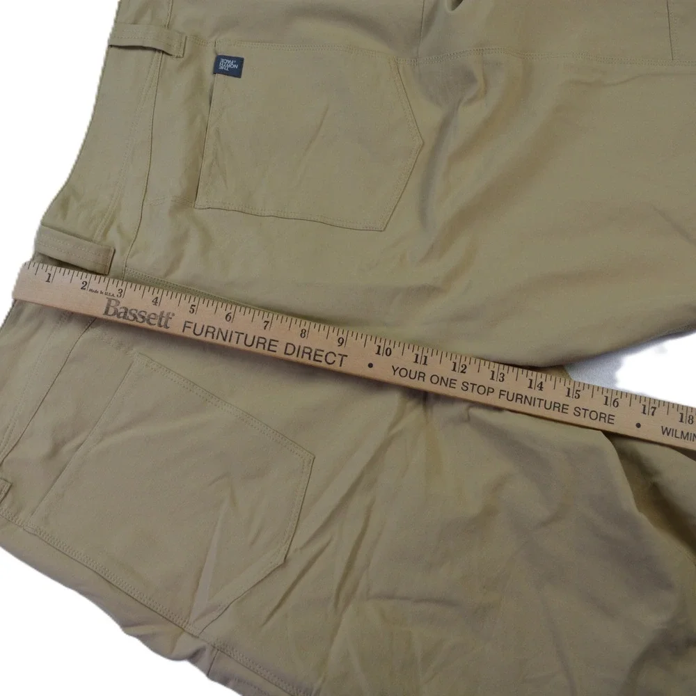 The North Face Mens Paramount Peak II Hiking Shorts Khaki Tan Size 34 Regular